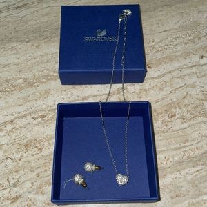 Swarovski crystal necklace & earrings set